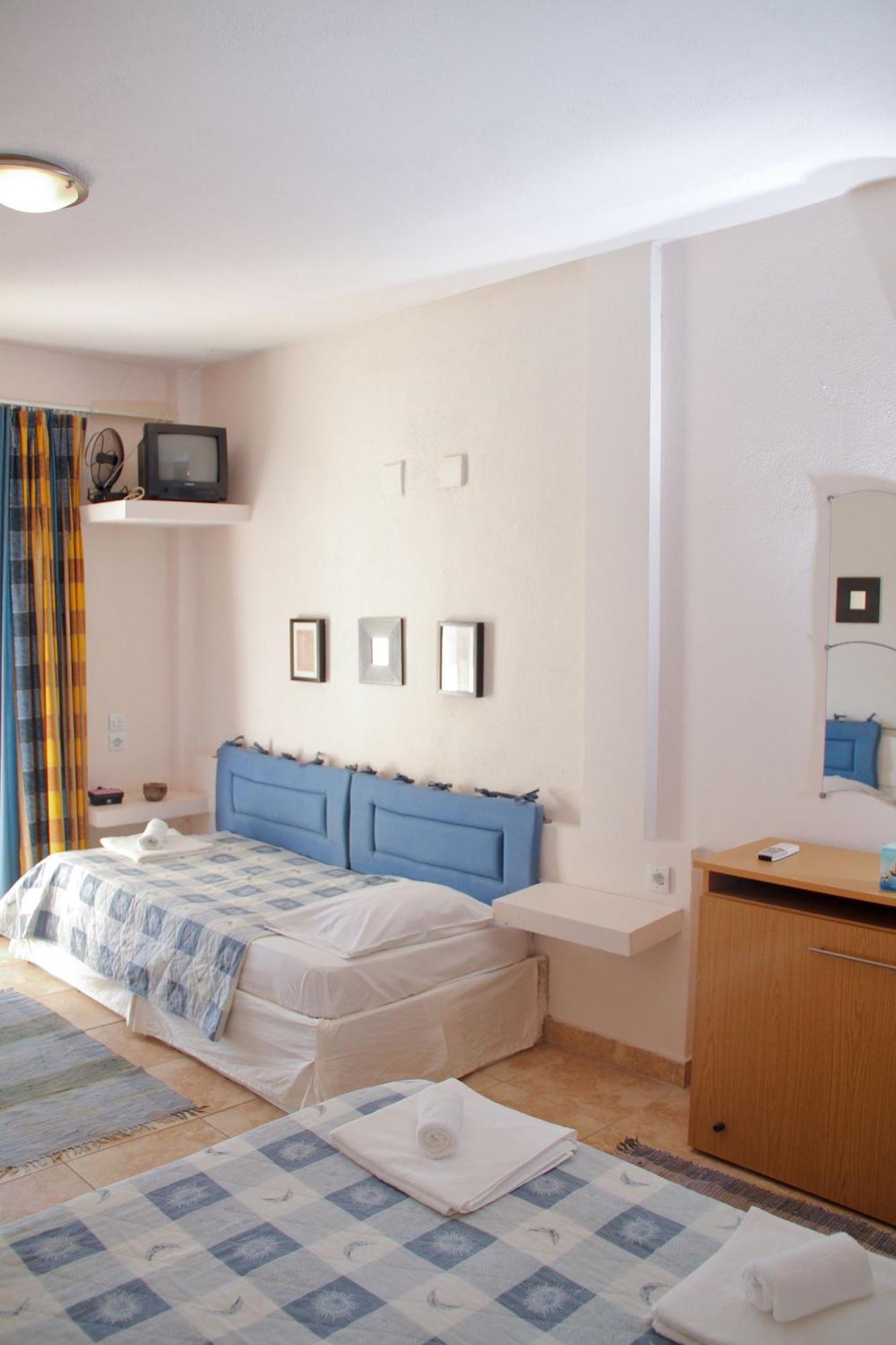 Hotel Idea Fourka Buitenkant foto