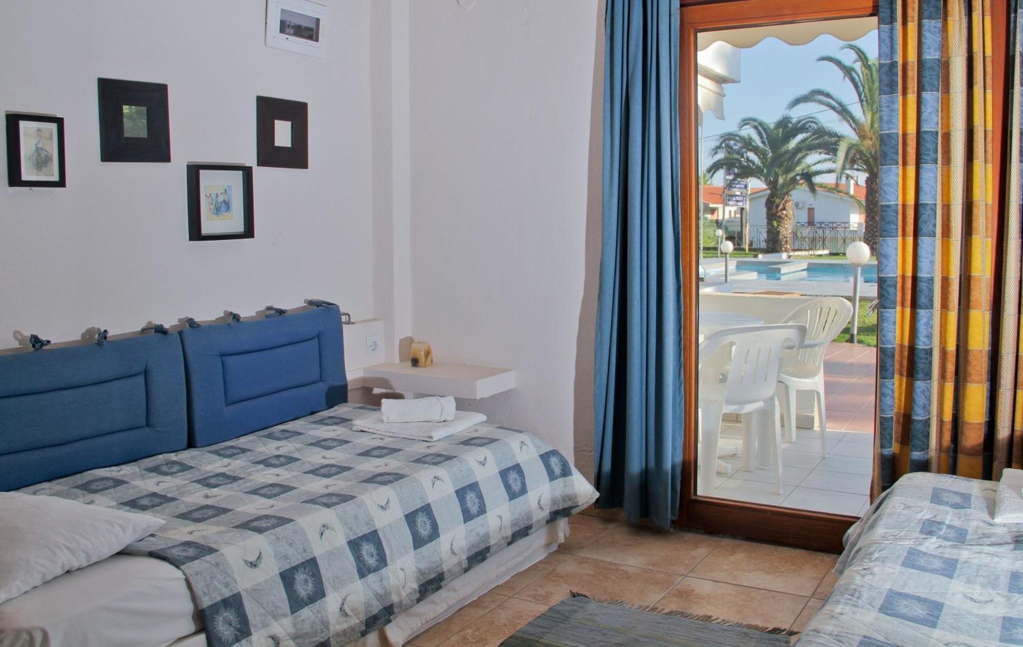 Hotel Idea Fourka Buitenkant foto